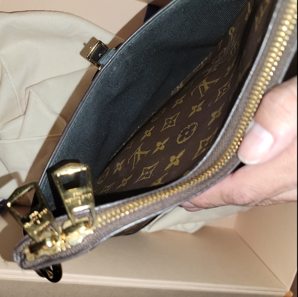 **SOLD**Authentic Louis Vuitton Odeon PM - Picture 3 of 13